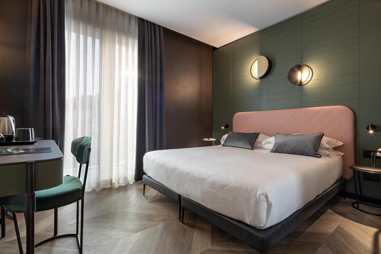 Del 48 Hotel