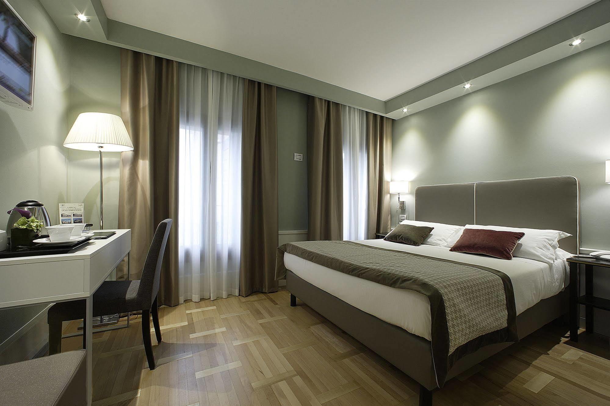 Hotel Del 48 3*